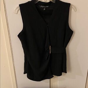 Black Montgomery Post top